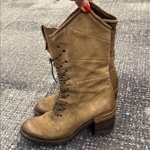 AS98 Womans Brown Lace-Up Boots